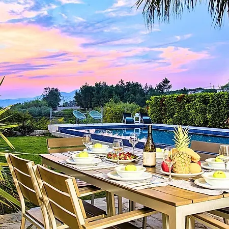 Cretan Mansion With Heated Swimming Pool Villa Georgioupoli Exterior foto