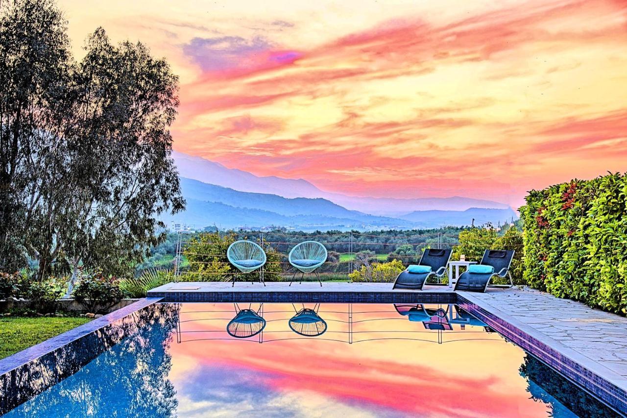 Cretan Mansion With Heated Swimming Pool