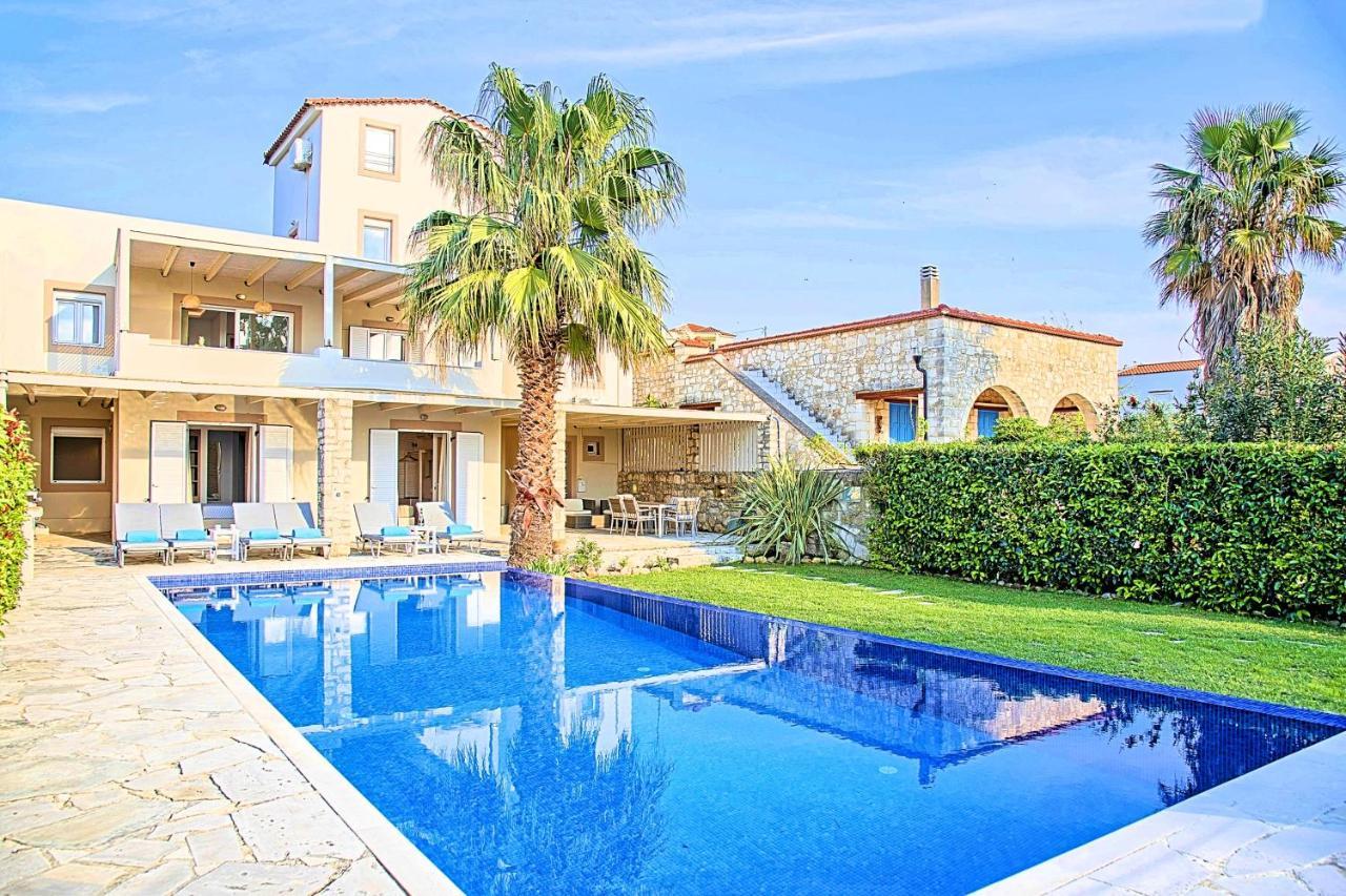 Cretan Mansion With Heated Swimming Pool Georgioupoli