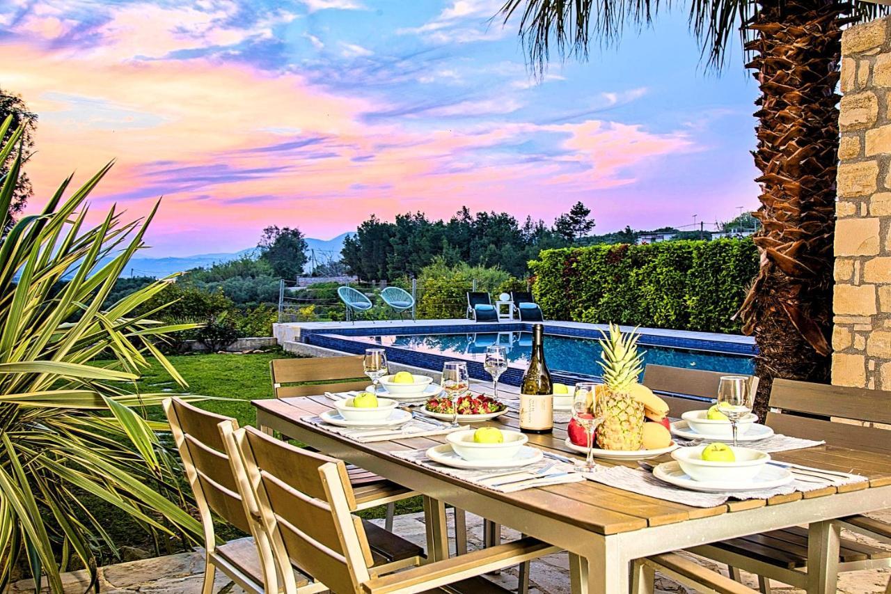 Cretan Mansion With Heated Swimming Pool Villa *