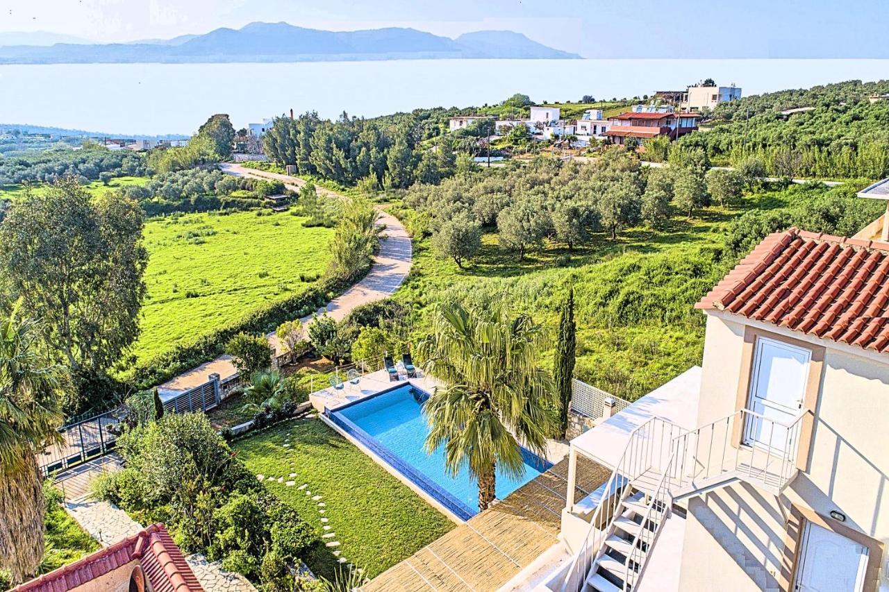 Cretan Mansion With Heated Swimming Pool Georgioupoli