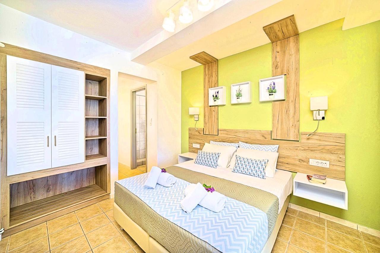 Cretan Mansion With Heated Swimming Pool Villa