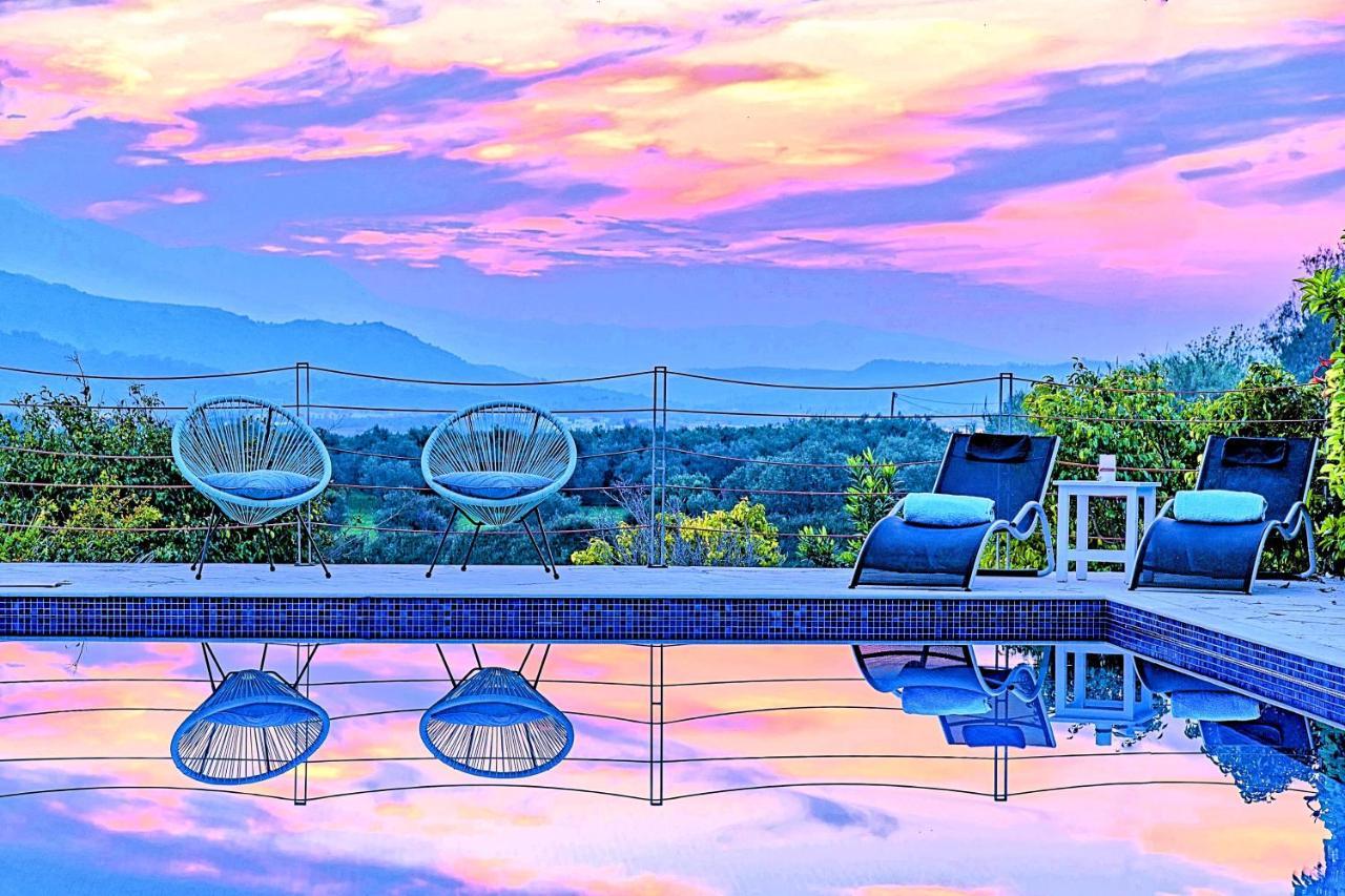 Villa Cretan Mansion With Heated Swimming Pool