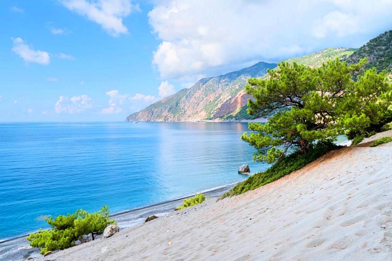 Cretan Mansion With Heated Swimming Pool