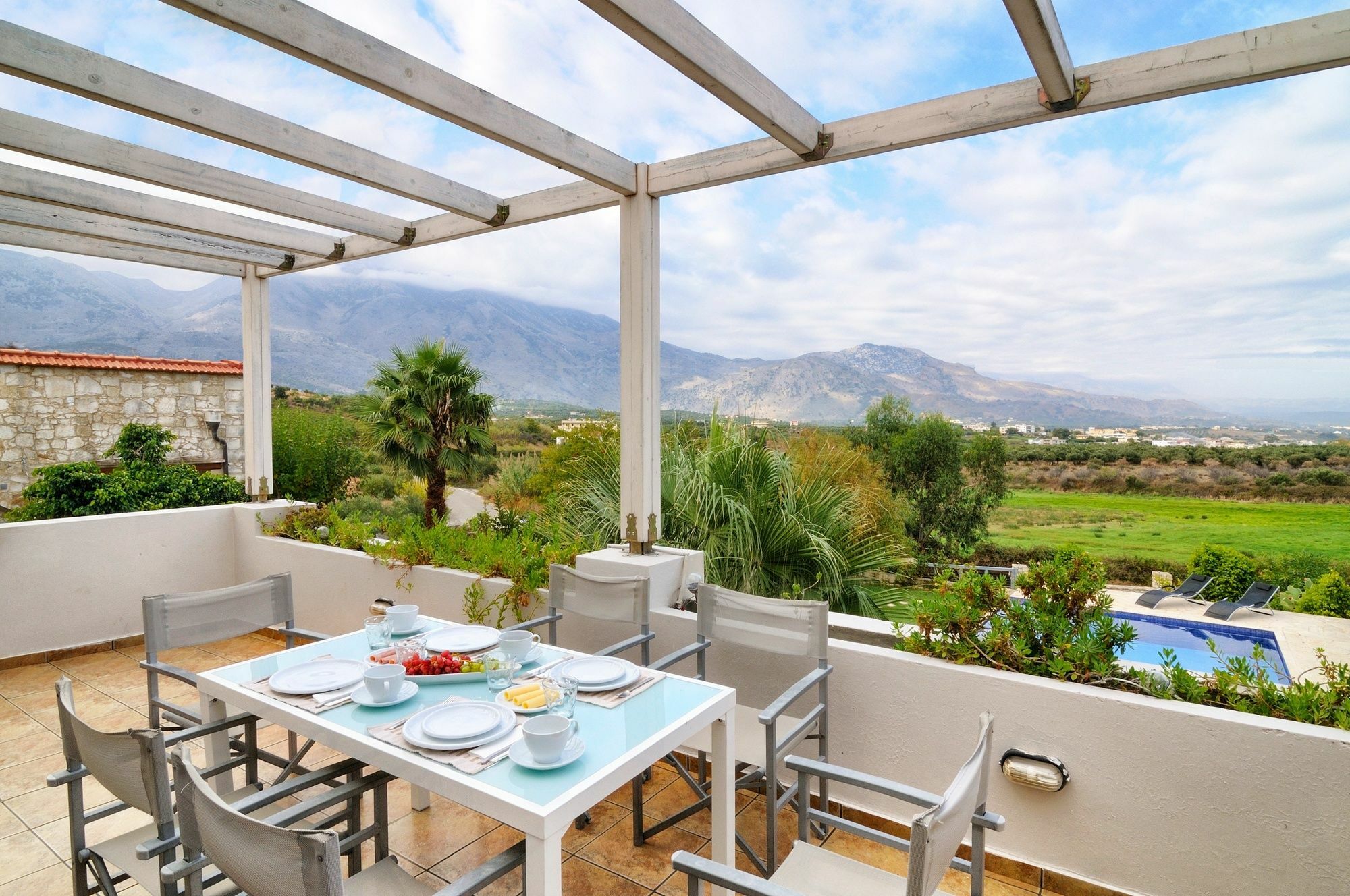 Вилла Cretan Mansion With Heated Swimming Pool