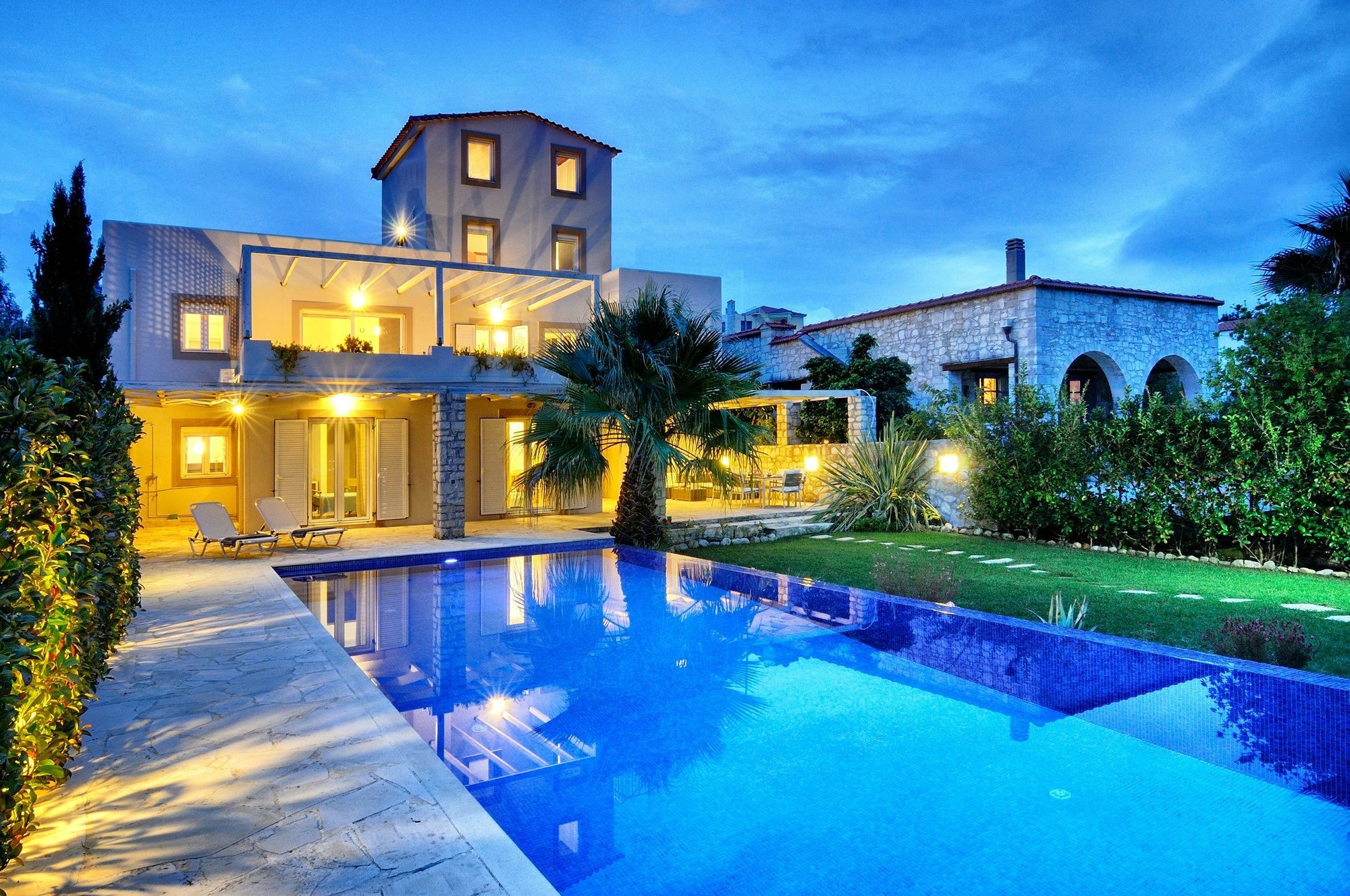 Cretan Mansion With Heated Swimming Pool *