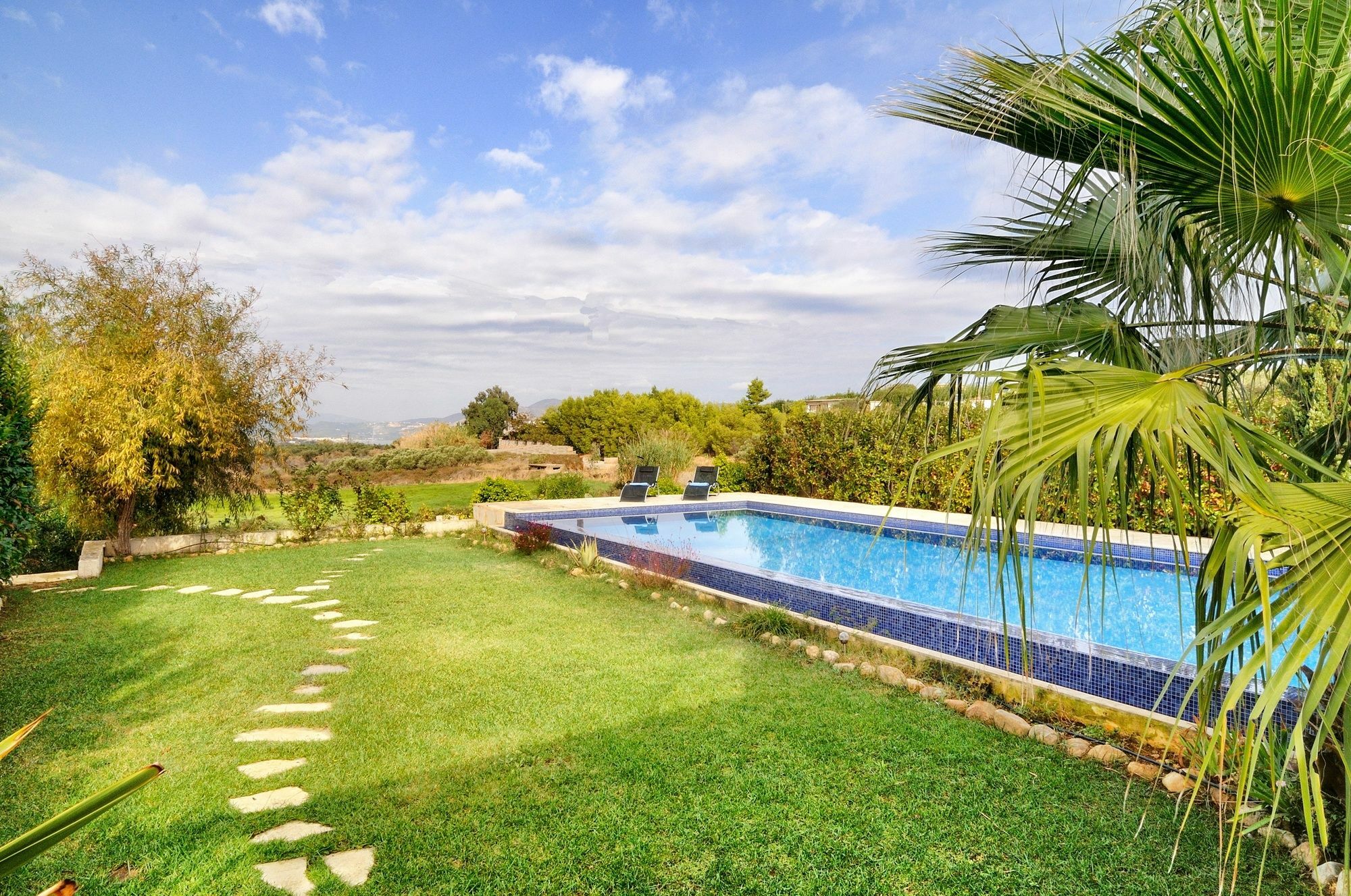 Cretan Mansion With Heated Swimming Pool Вилла Георгиуполис